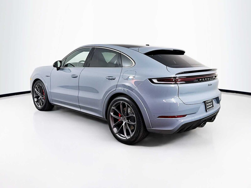 New 2025 Porsche Cayenne Turbo E-Hybrid SUV