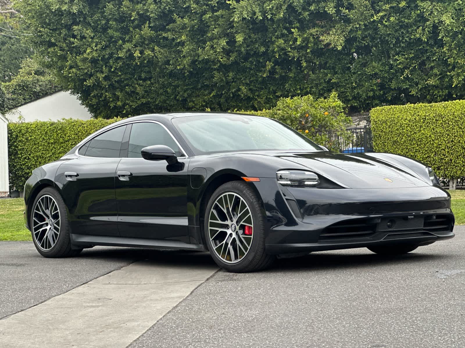 Thumbnail: 2022 Porsche Taycan - 10