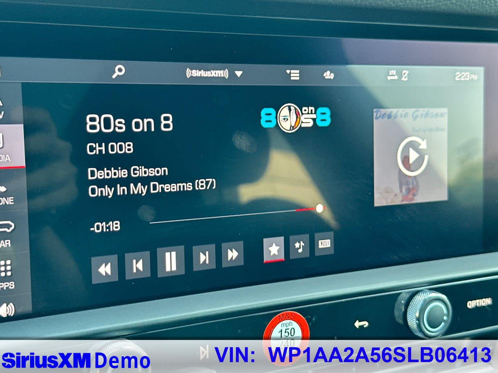 Thumbnail: 2025 Porsche Macan - 31