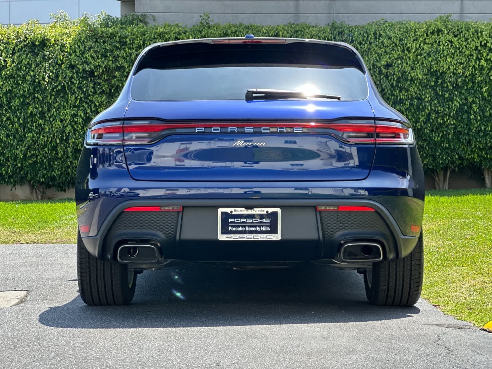 Thumbnail: 2025 Porsche Macan - 6