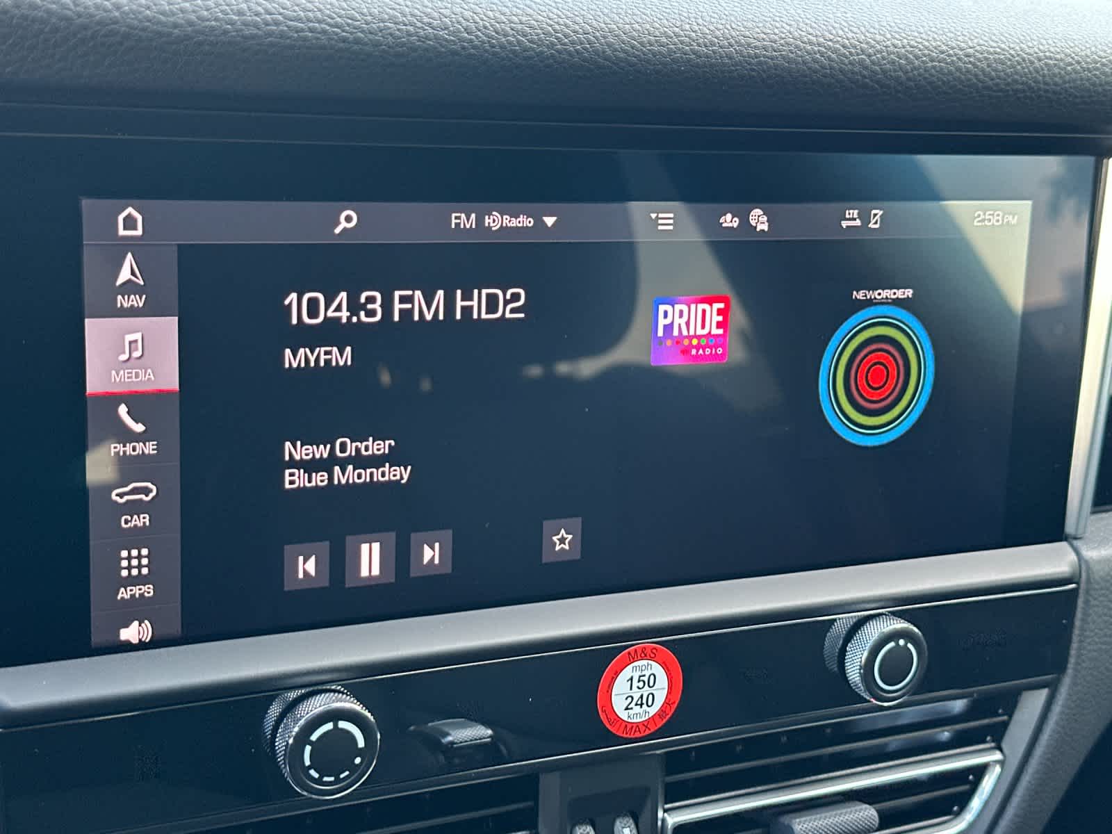 Thumbnail: 2026 Porsche Macan - 20