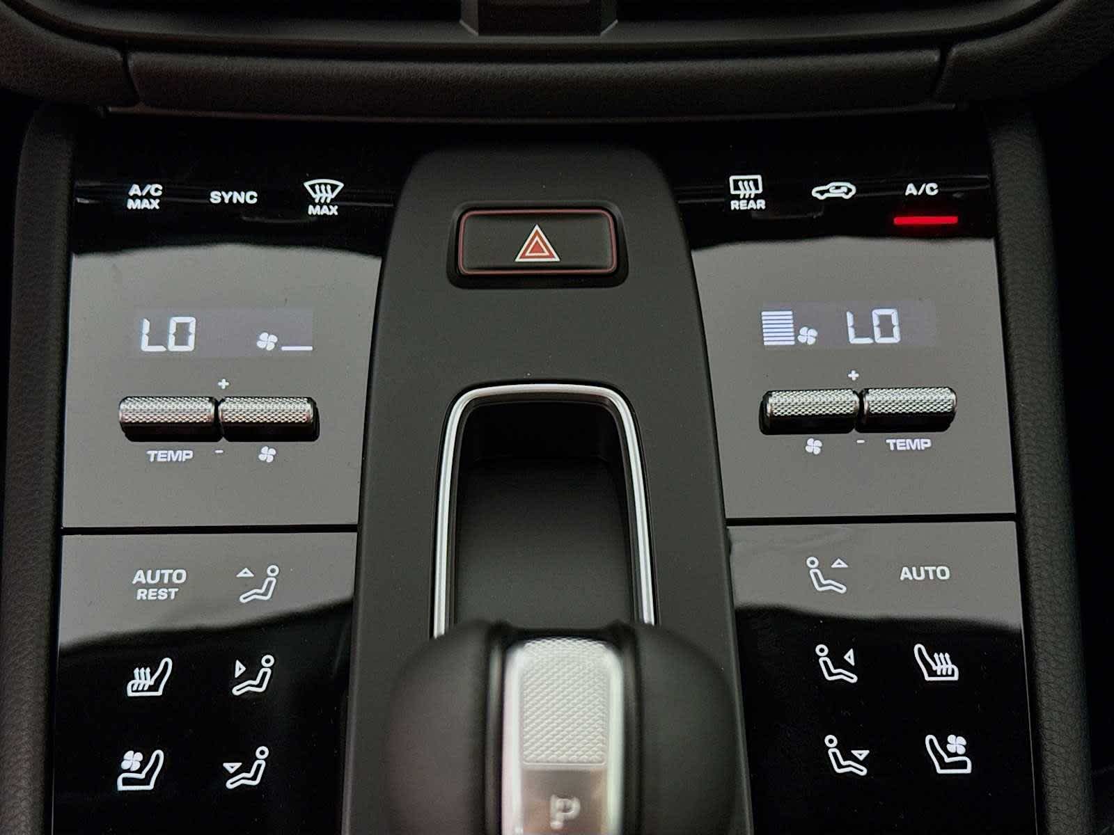 Thumbnail: 2025 Porsche Macan - 13