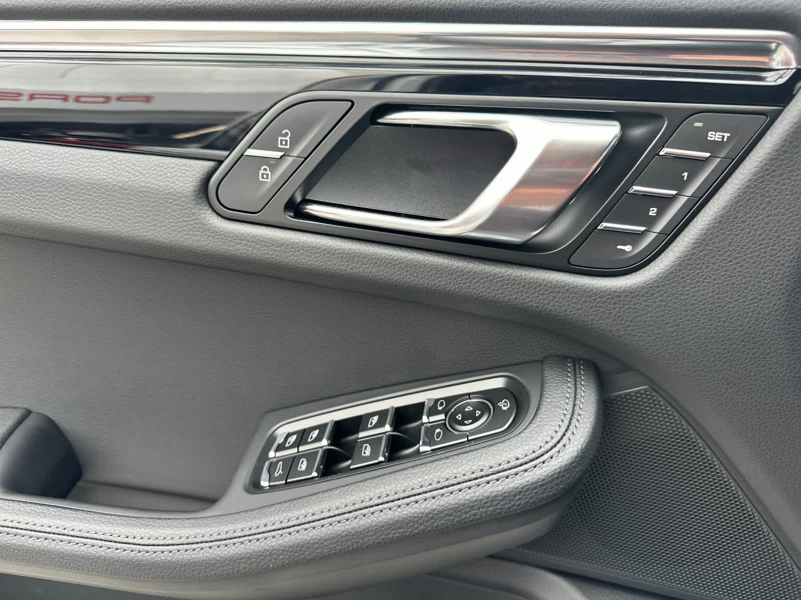 Thumbnail: 2026 Porsche Macan - 12