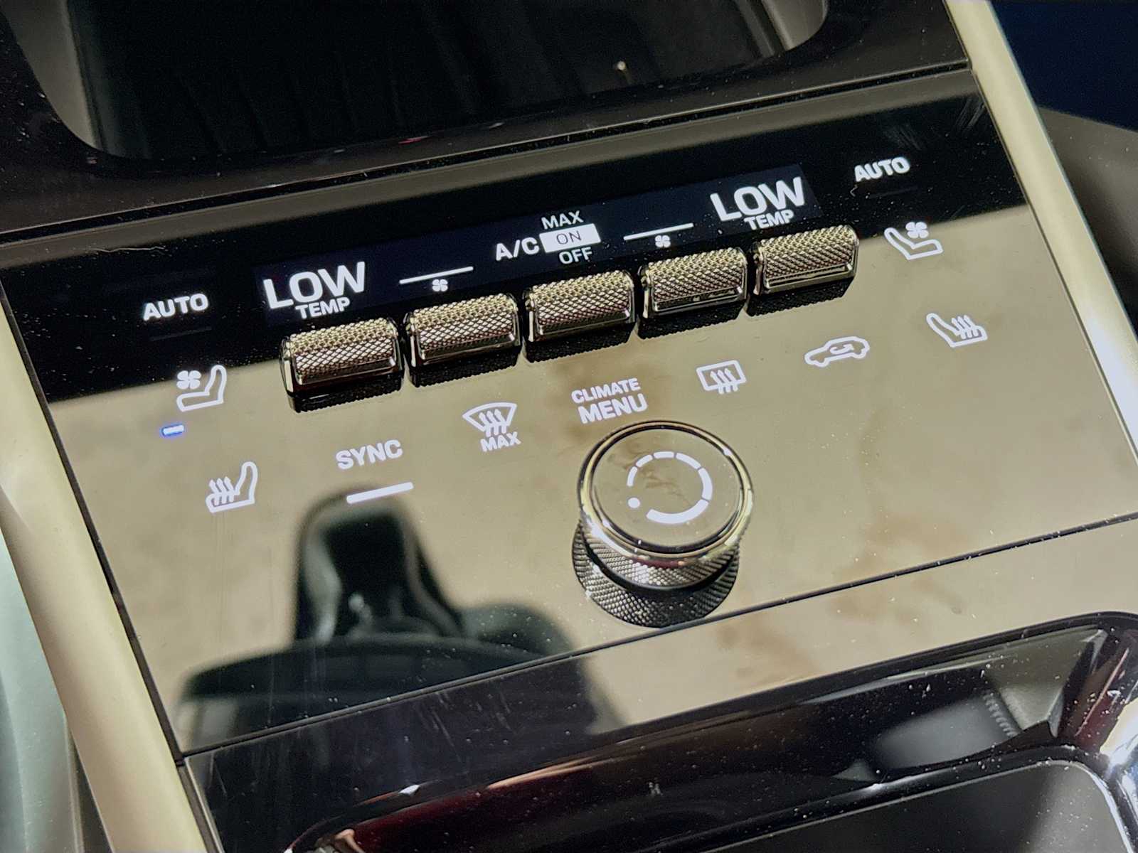 Thumbnail: 2025 Porsche Cayenne - 13