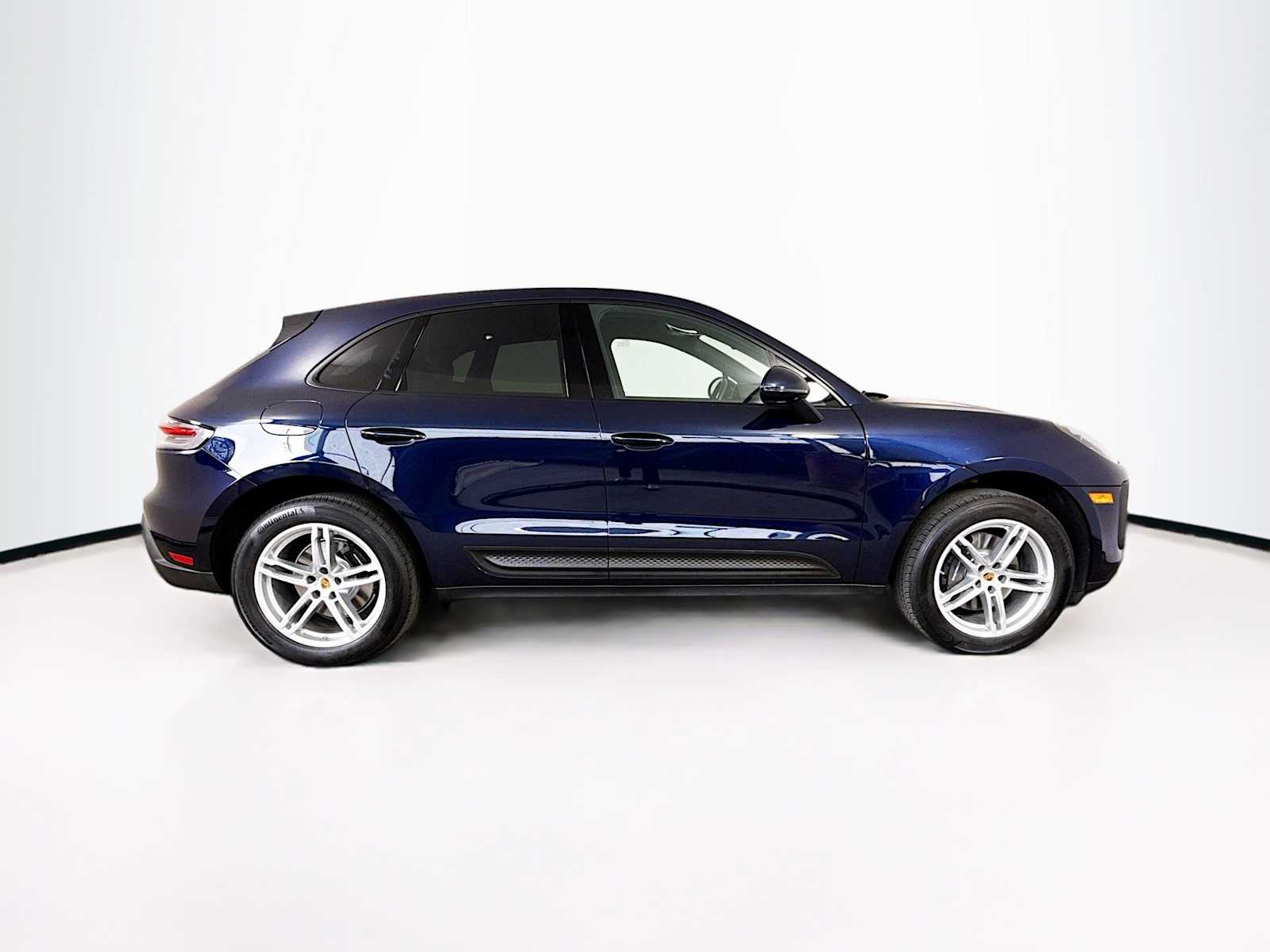Thumbnail: 2022 Porsche Macan - 8
