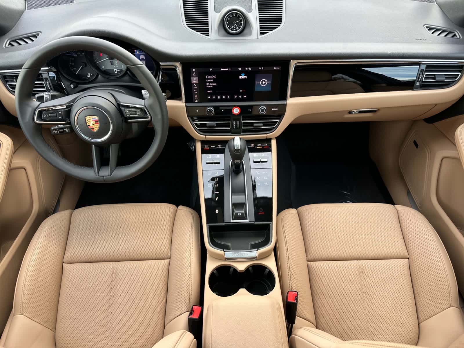 Thumbnail: 2026 Porsche Macan - 6