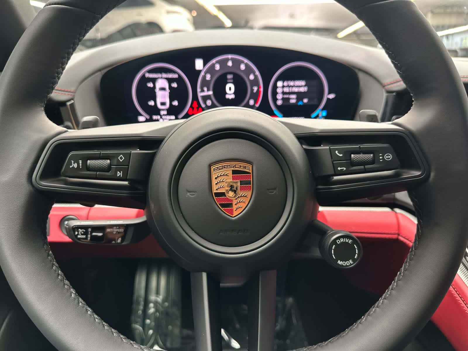 Thumbnail: 2026 Porsche Panamera - 26