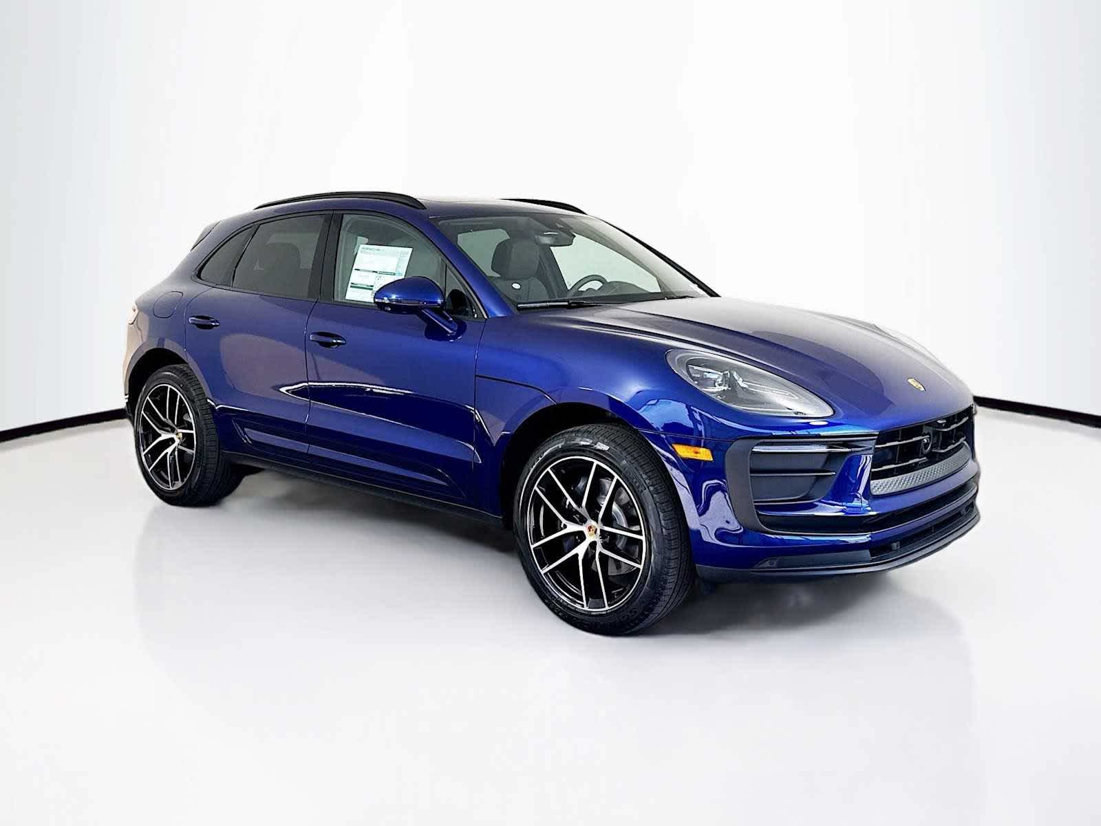 Thumbnail: 2026 Porsche Macan - 7