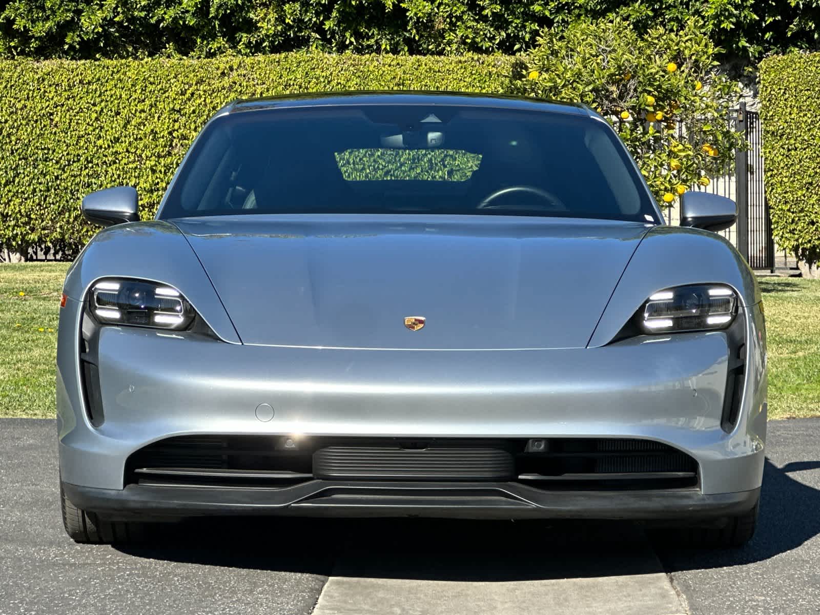 Thumbnail: 2022 Porsche Taycan - 11