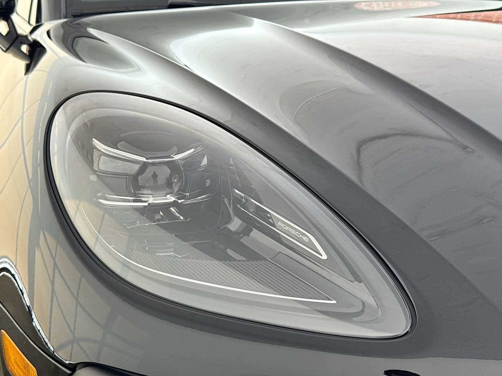 Thumbnail: 2026 Porsche Macan - 28