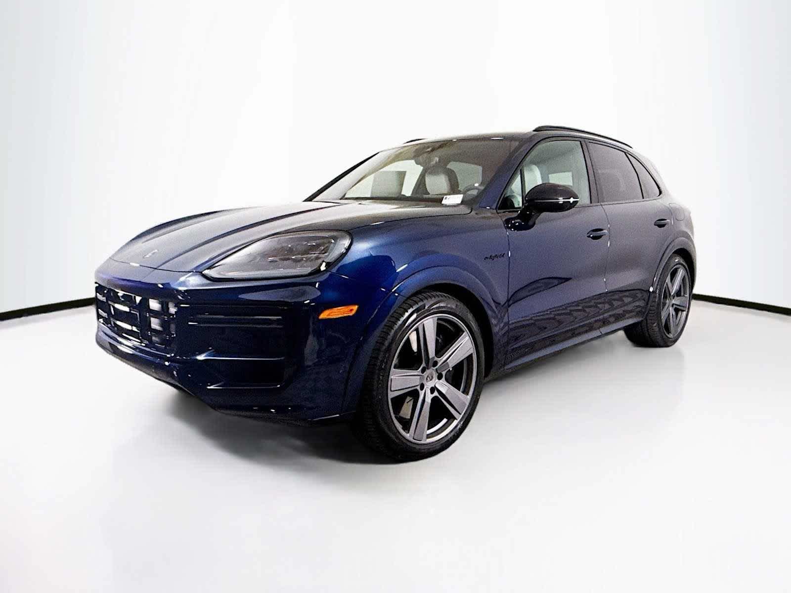 Thumbnail: 2025 Porsche Cayenne - 1