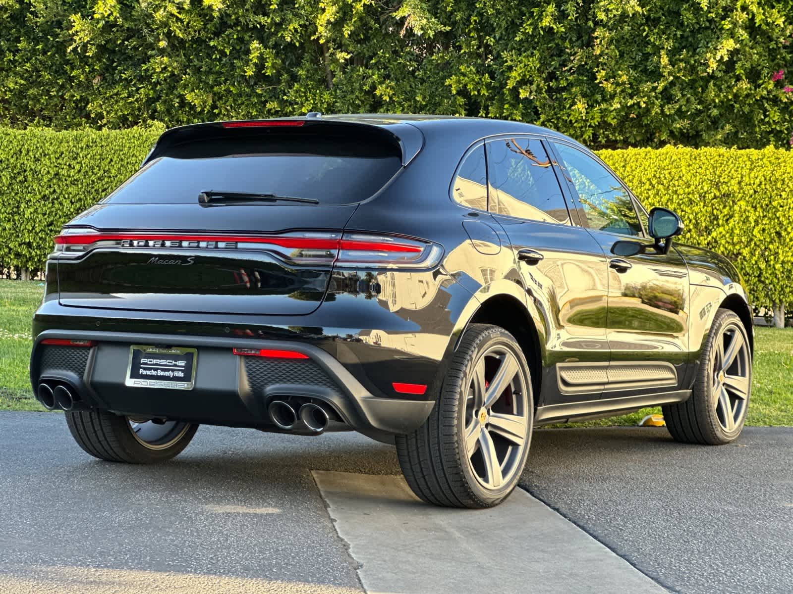 Thumbnail: 2025 Porsche Macan - 8