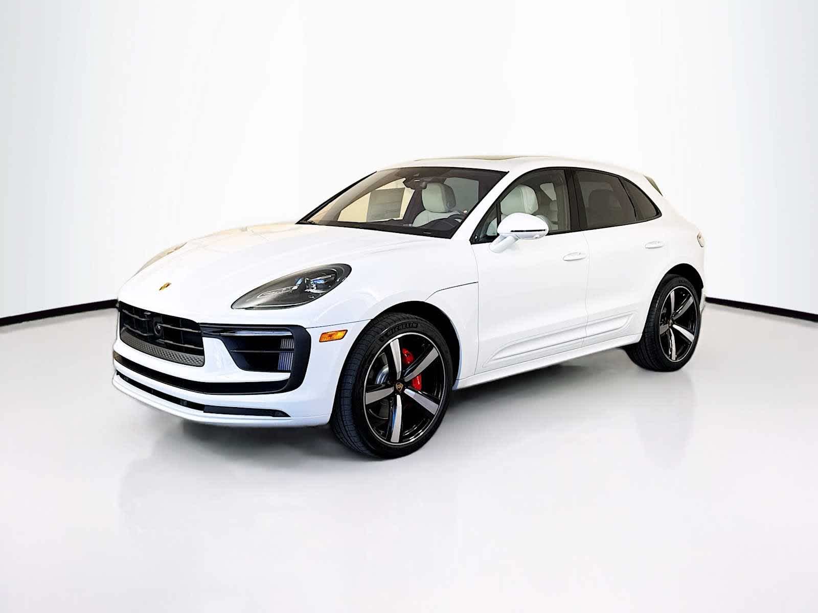 Thumbnail: 2026 Porsche Macan - 1