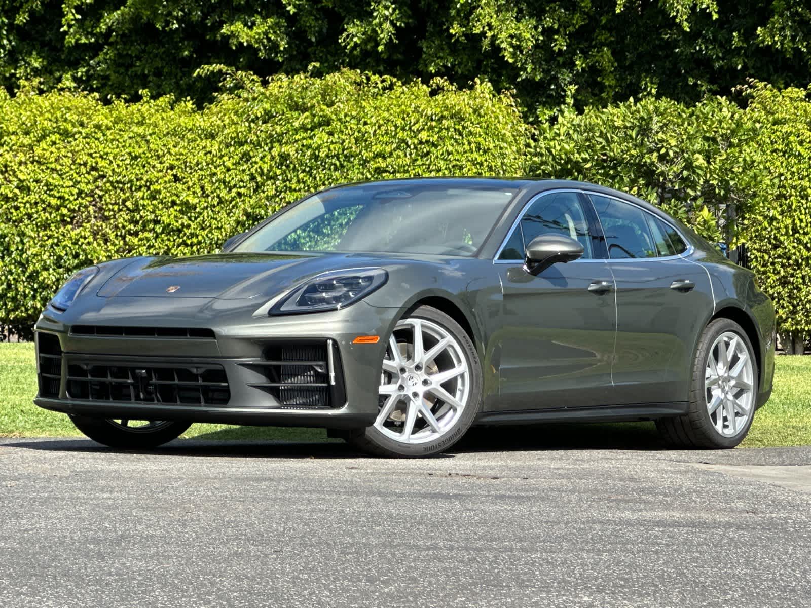 2026 Porsche Panamera Base