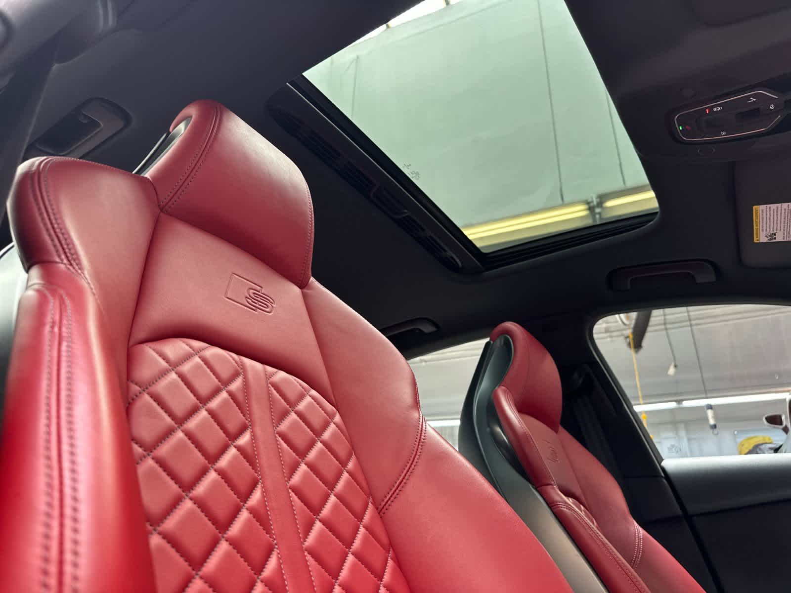 Thumbnail: 2022 Audi S4 - 17