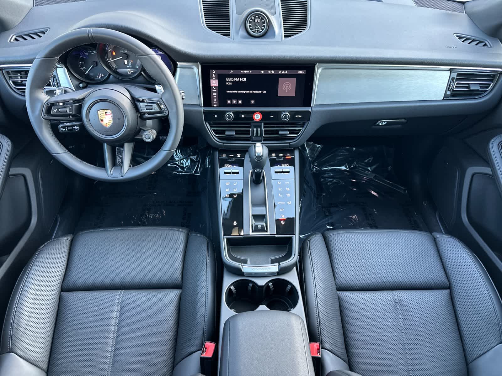 Thumbnail: 2026 Porsche Macan - 6