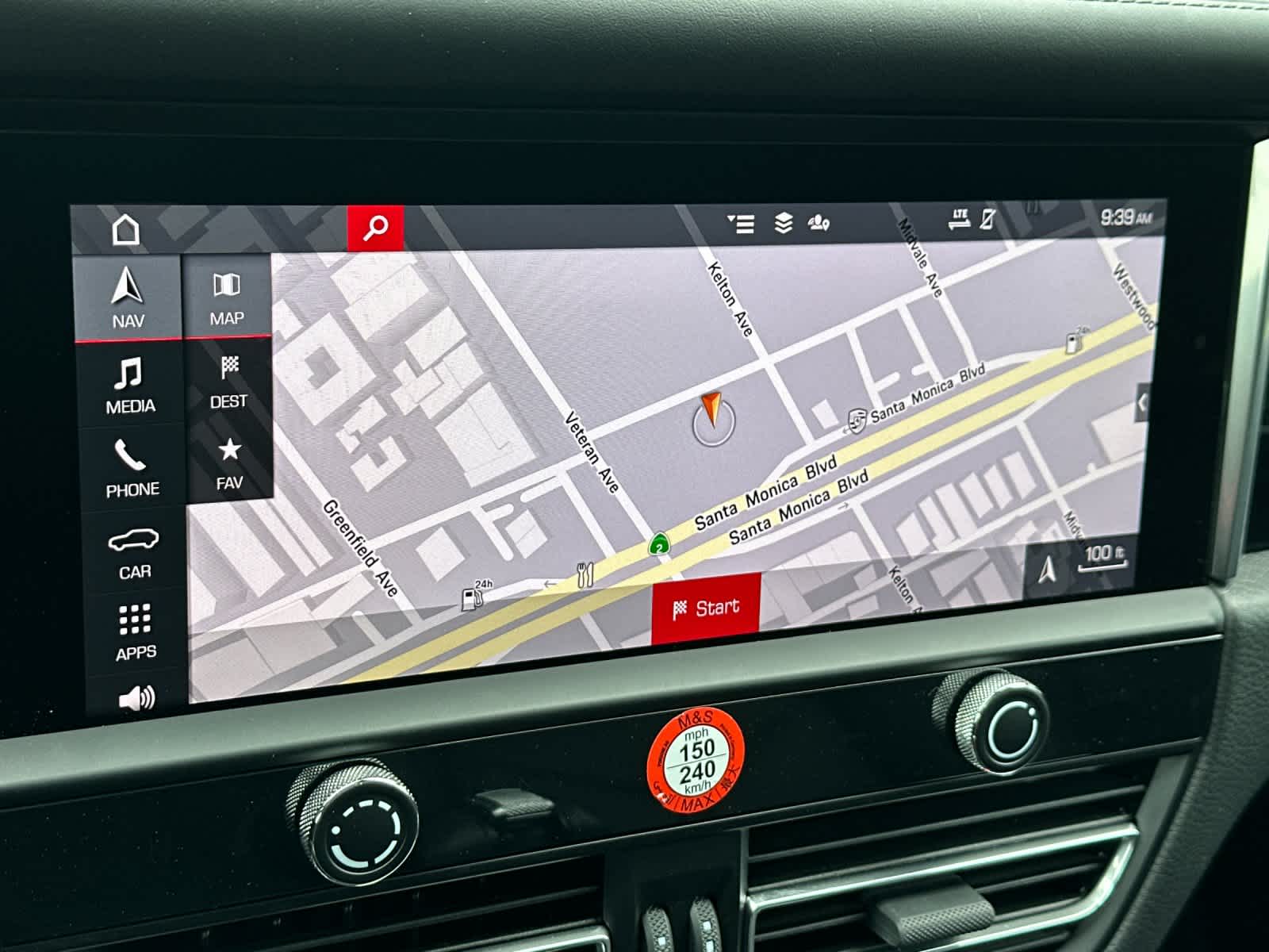 Thumbnail: 2025 Porsche Macan - 22