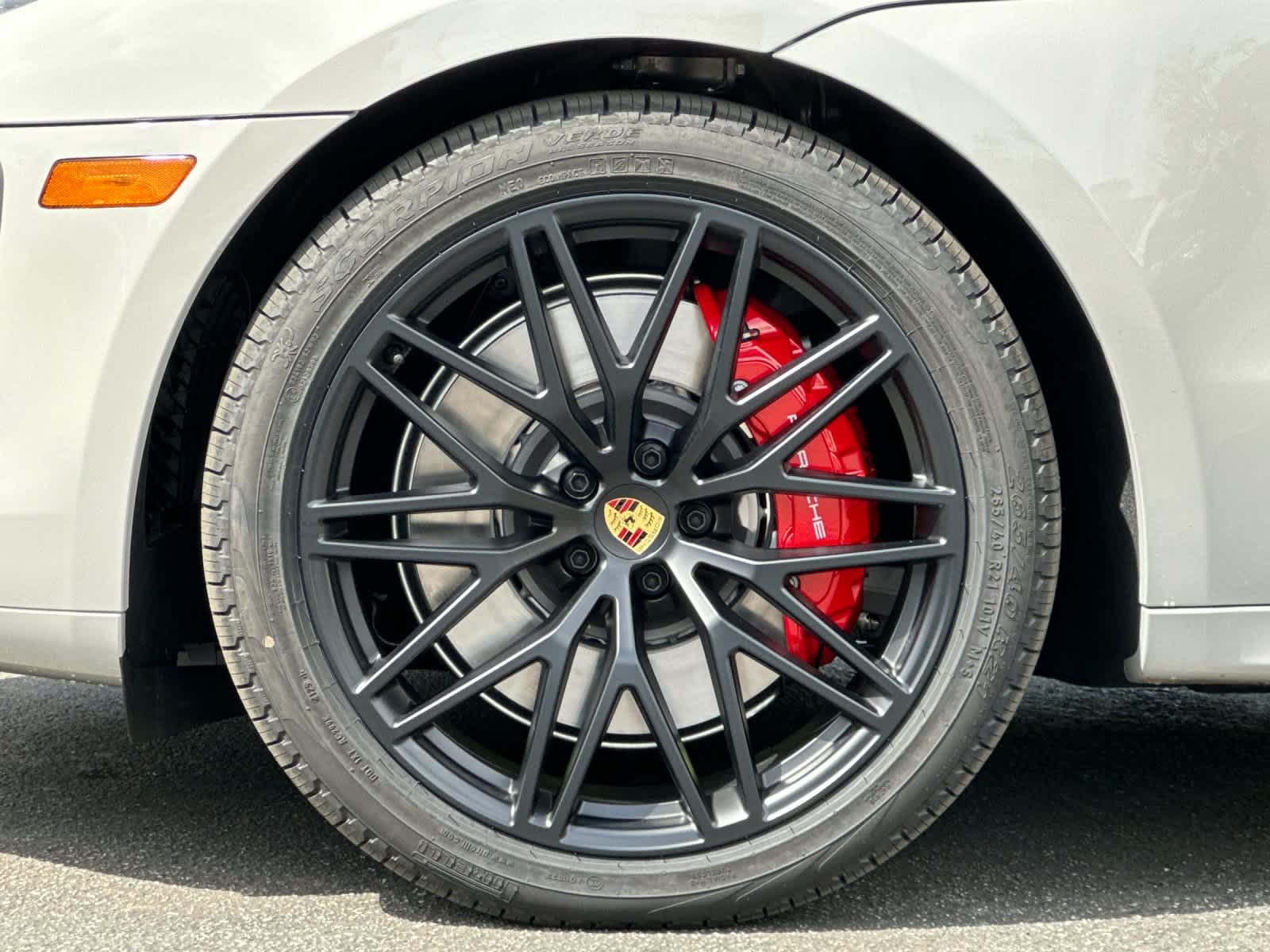 Thumbnail: 2026 Porsche Macan - 31