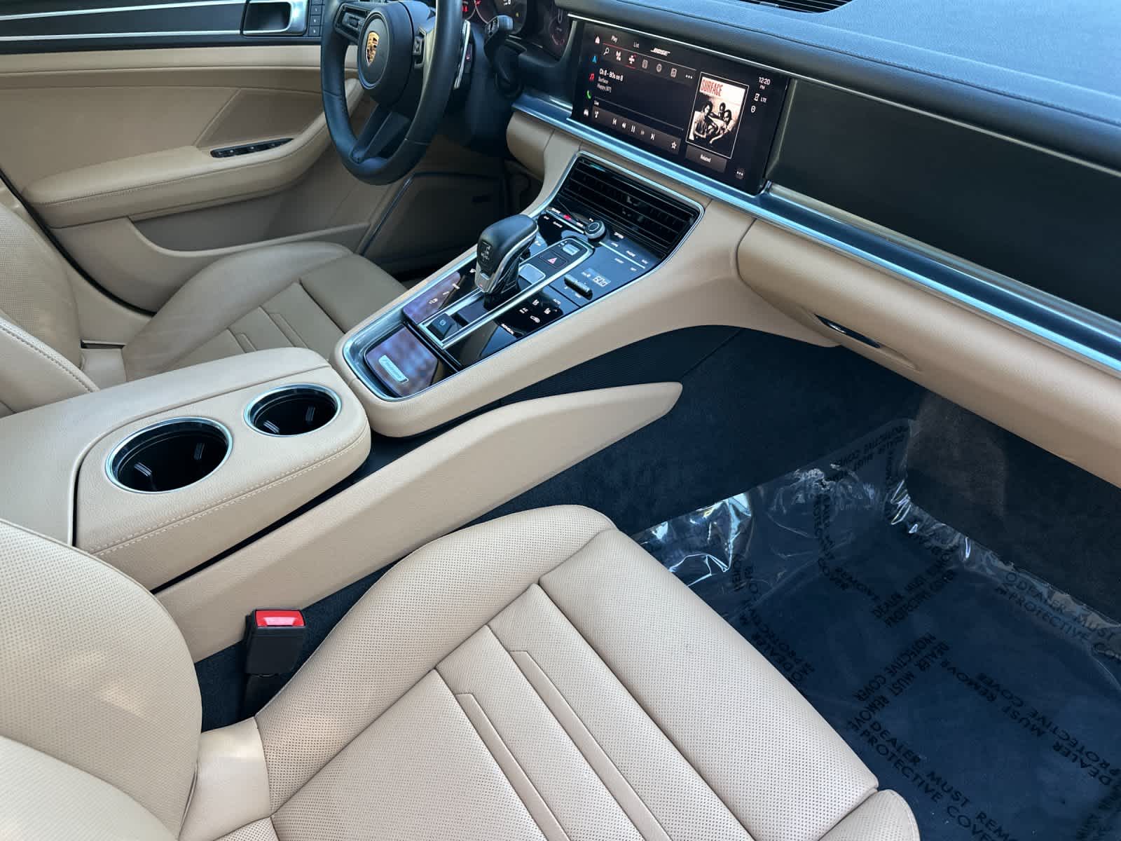 Thumbnail: 2022 Porsche Panamera - 16