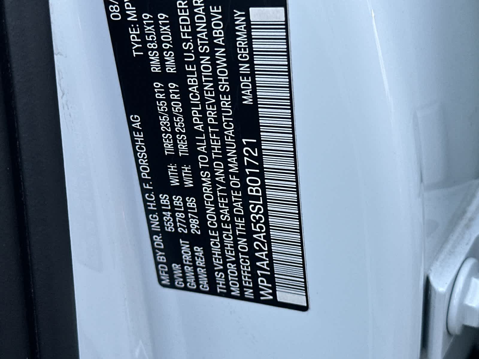 Thumbnail: 2025 Porsche Macan - 34