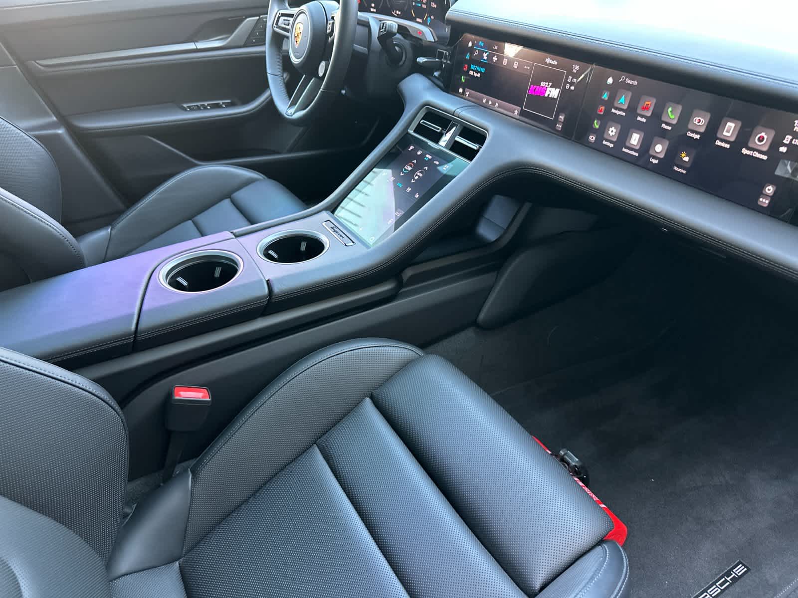 Thumbnail: 2024 Porsche Taycan - 16