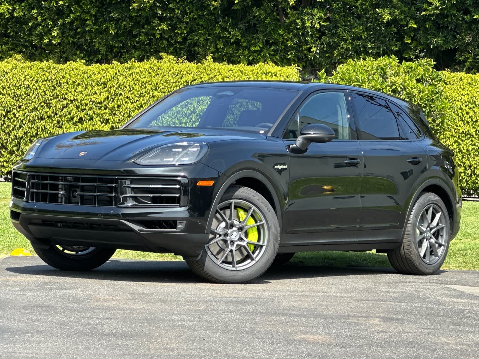 Thumbnail: 2026 Porsche Cayenne - 1
