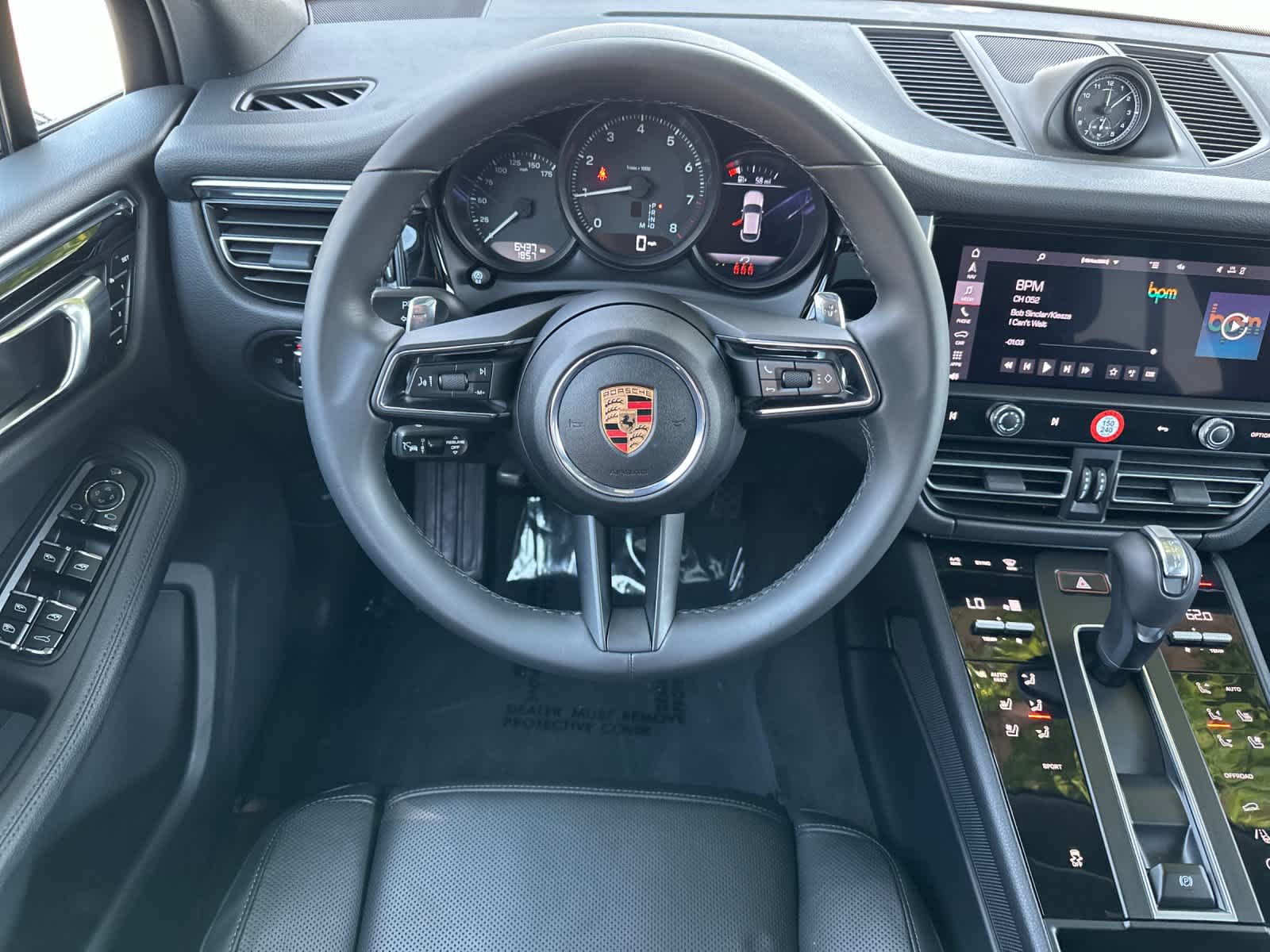 Thumbnail: 2025 Porsche Macan - 15