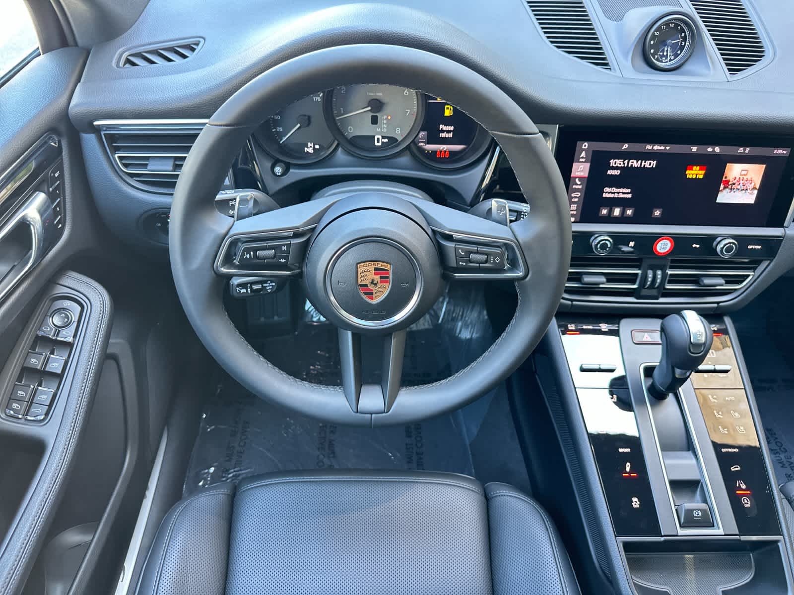 Thumbnail: 2026 Porsche Macan - 15