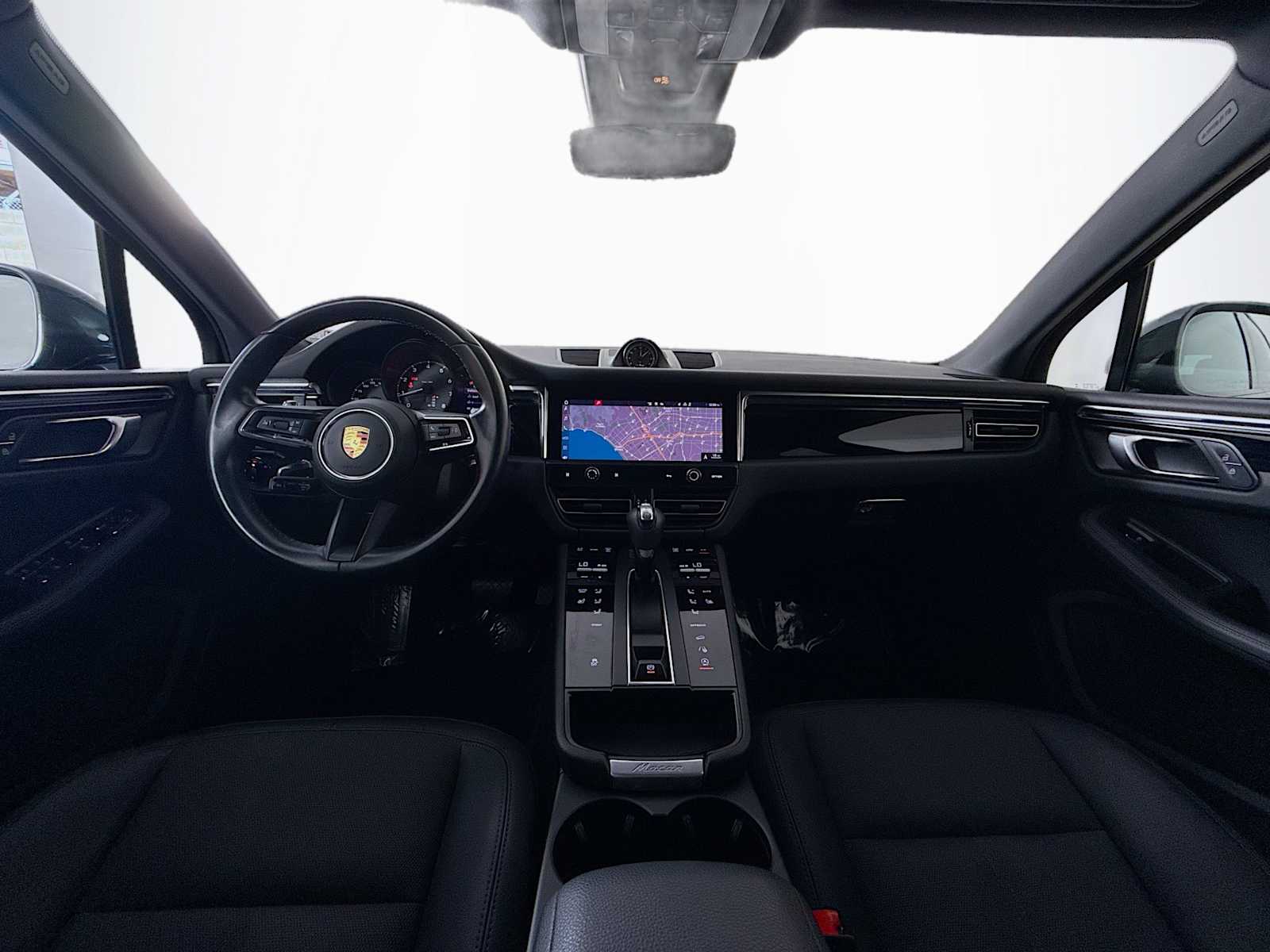 Thumbnail: 2023 Porsche Macan - 28