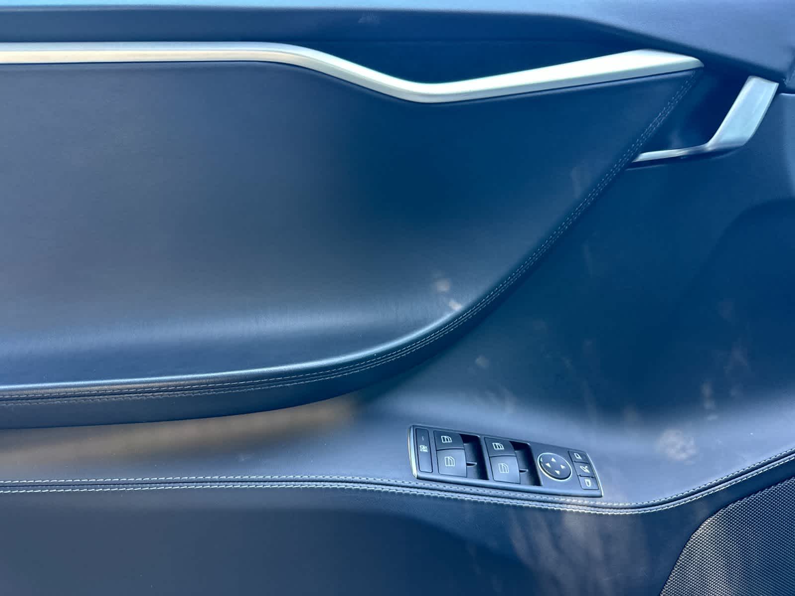 Thumbnail: 2018 Tesla Model S - 12