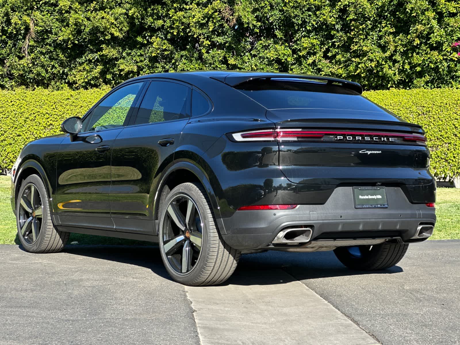 Thumbnail: 2026 Porsche Cayenne - 3