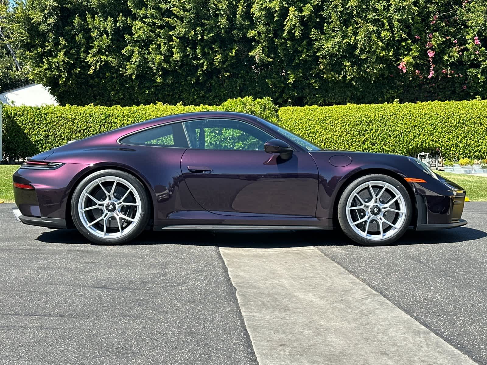 Thumbnail: 2026 Porsche 911 - 8