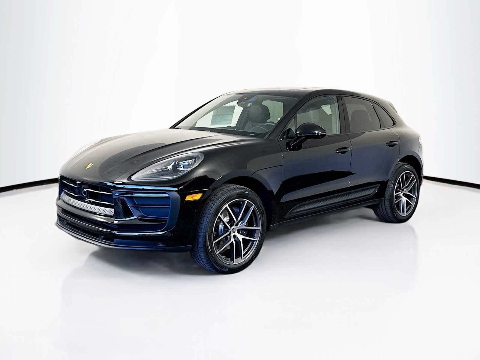 Thumbnail: 2026 Porsche Macan - 1