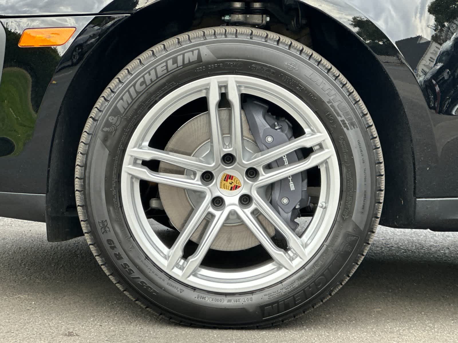 Thumbnail: 2026 Porsche Macan - 30