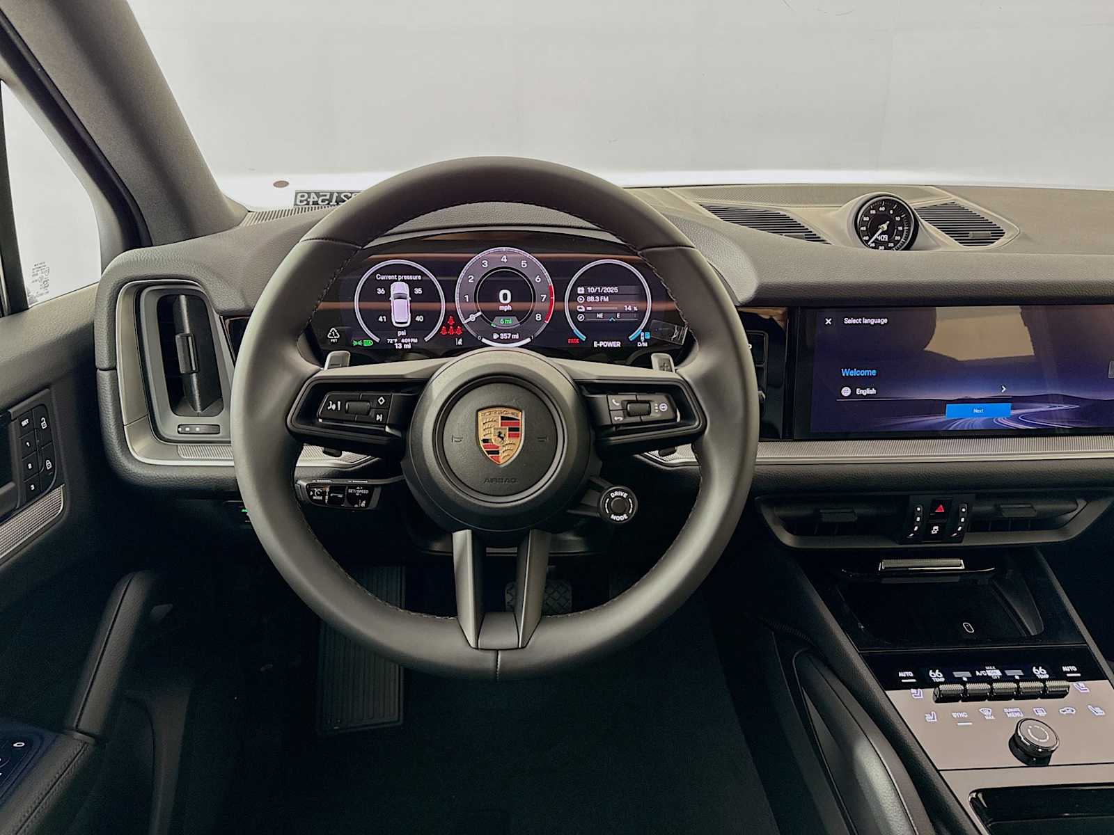 Thumbnail: 2026 Porsche Cayenne - 18