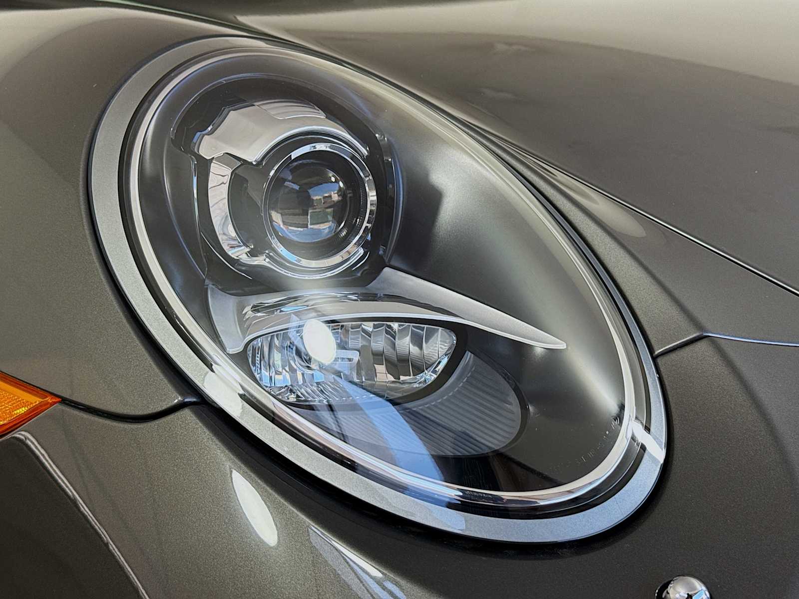 Thumbnail: 2013 Porsche 911 - 28