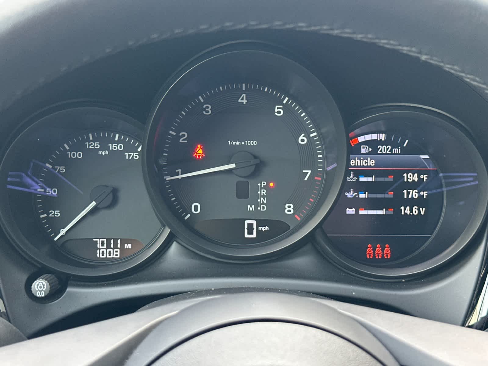 Thumbnail: 2025 Porsche Macan - 28