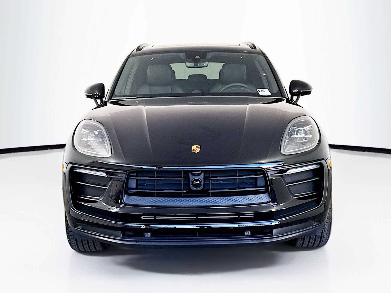 Thumbnail: 2025 Porsche Macan - 6