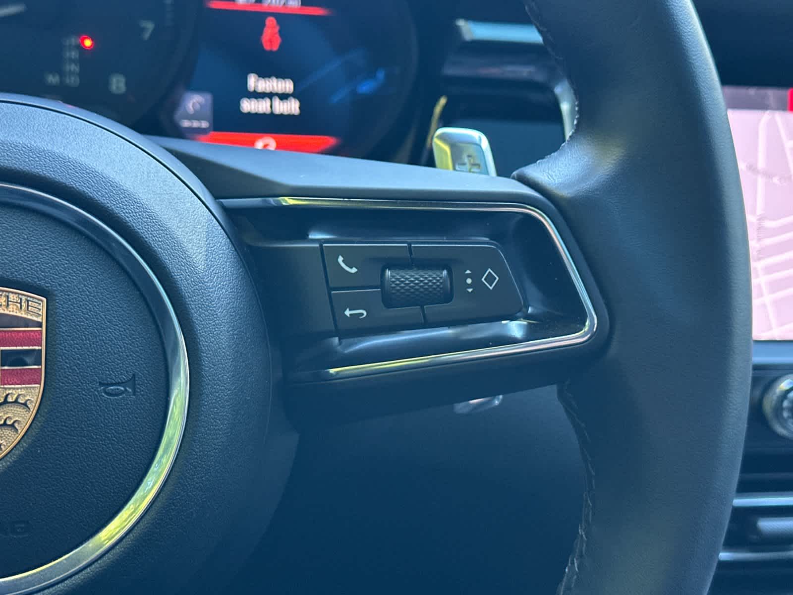 Thumbnail: 2025 Porsche Macan - 27