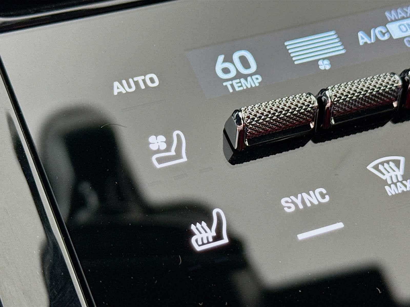 Thumbnail: 2025 Porsche Panamera - 16