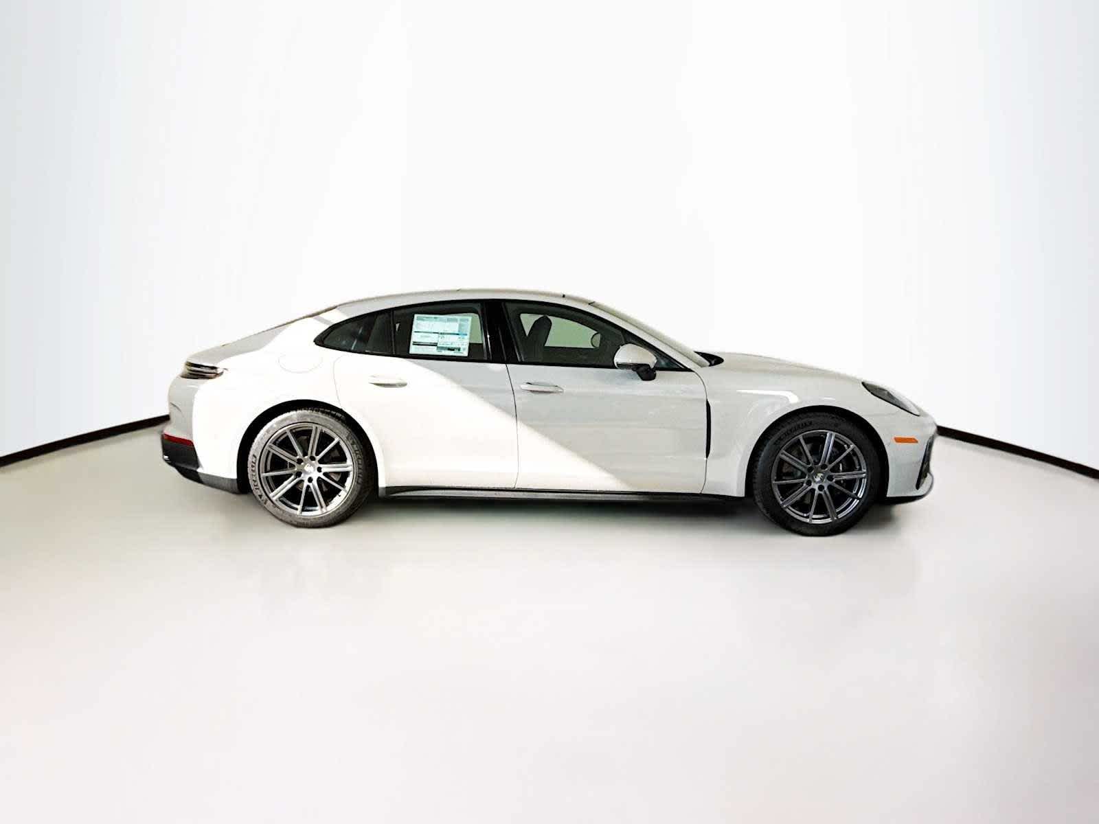 Thumbnail: 2026 Porsche Panamera - 8