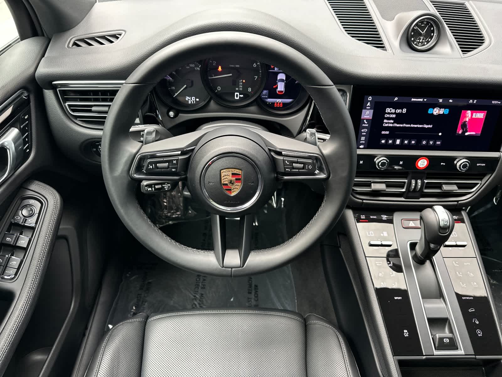 Thumbnail: 2025 Porsche Macan - 14
