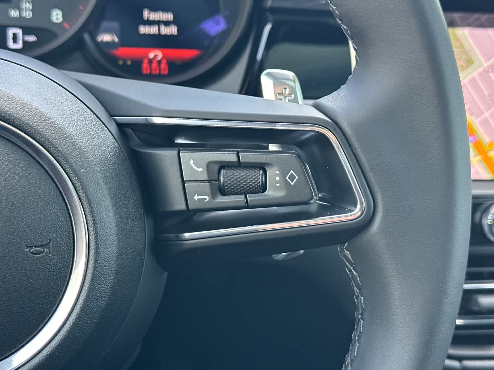 Thumbnail: 2026 Porsche Macan - 28