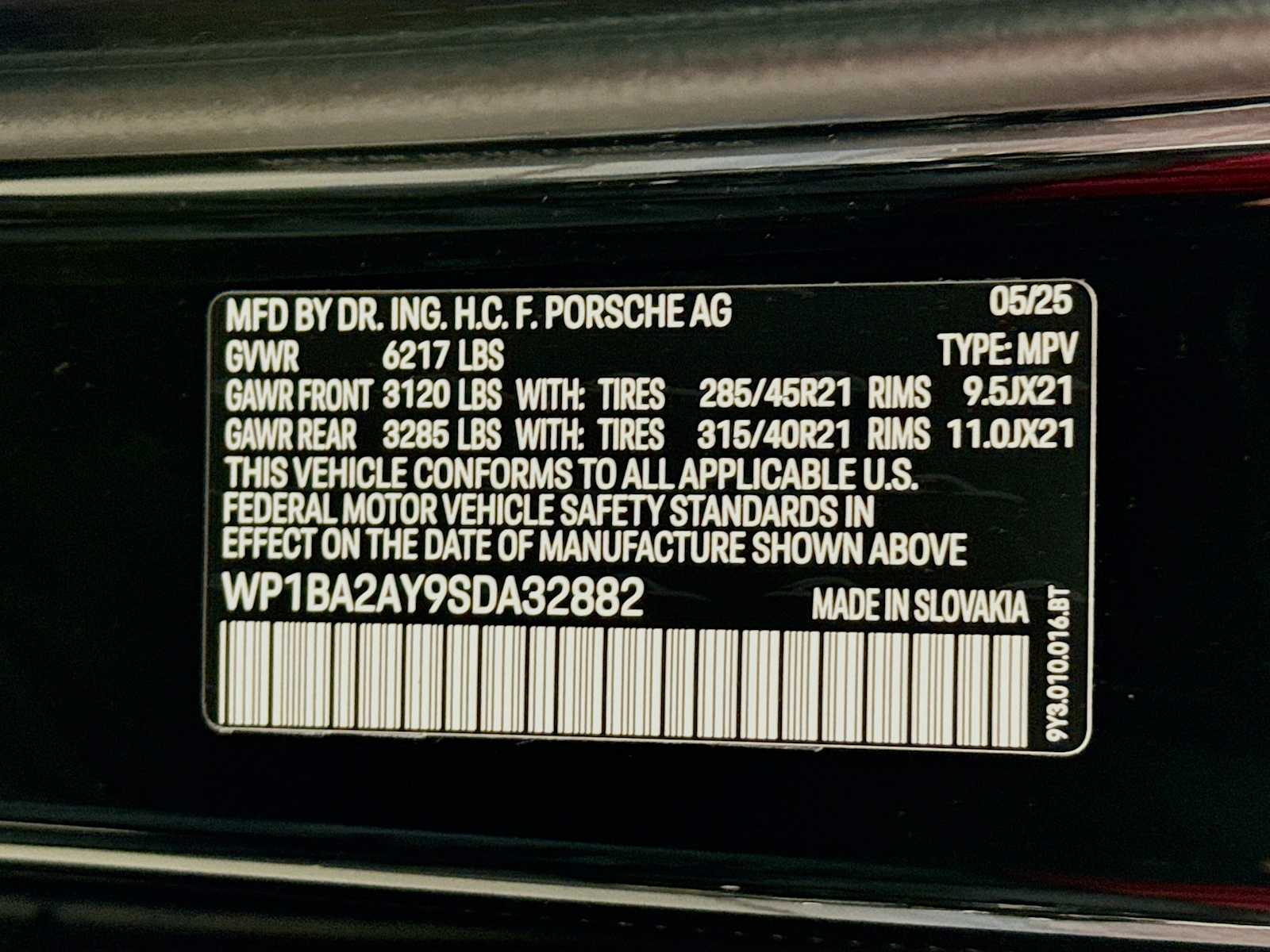 Thumbnail: 2025 Porsche Cayenne - 25