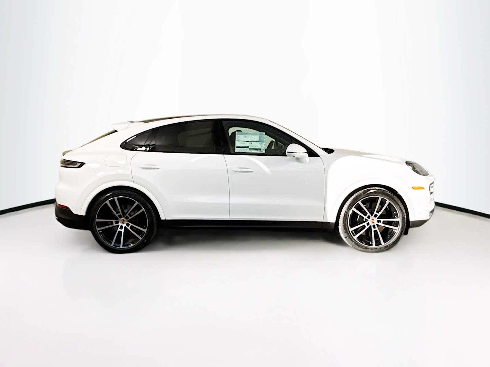 Thumbnail: 2026 Porsche Cayenne - 8