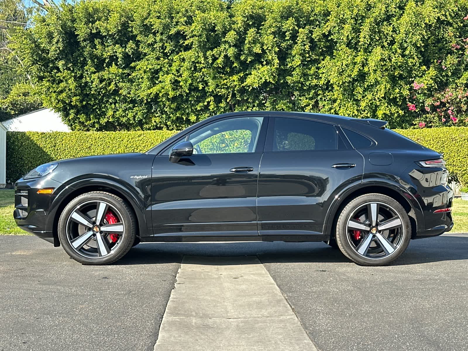 Thumbnail: 2025 Porsche Cayenne - 2