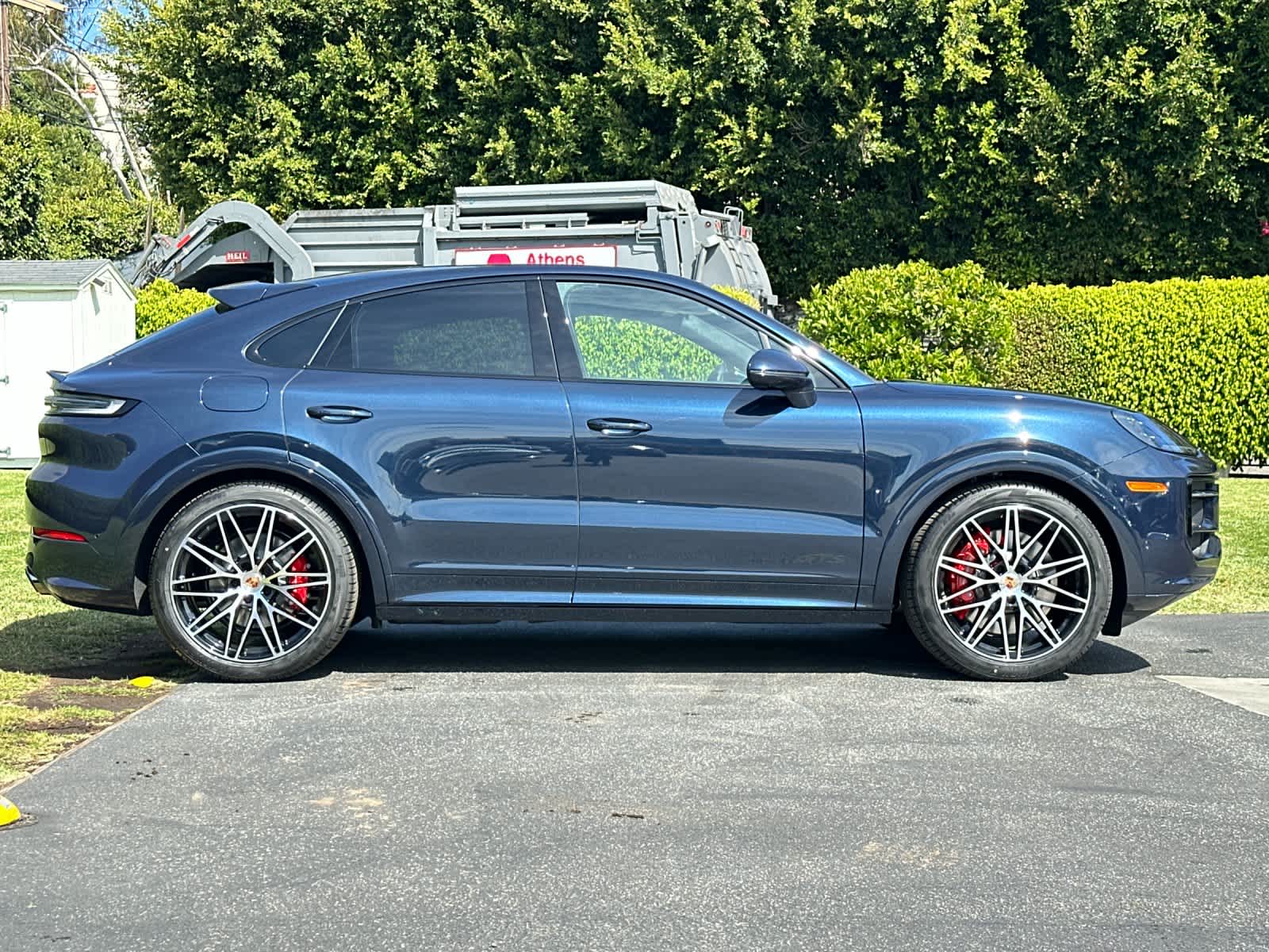 Thumbnail: 2026 Porsche Cayenne - 9