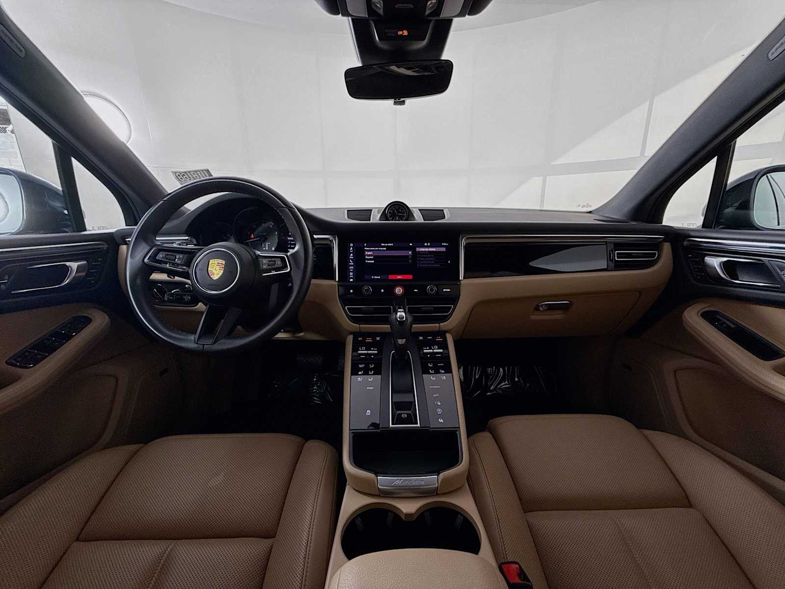 Thumbnail: 2022 Porsche Macan - 27