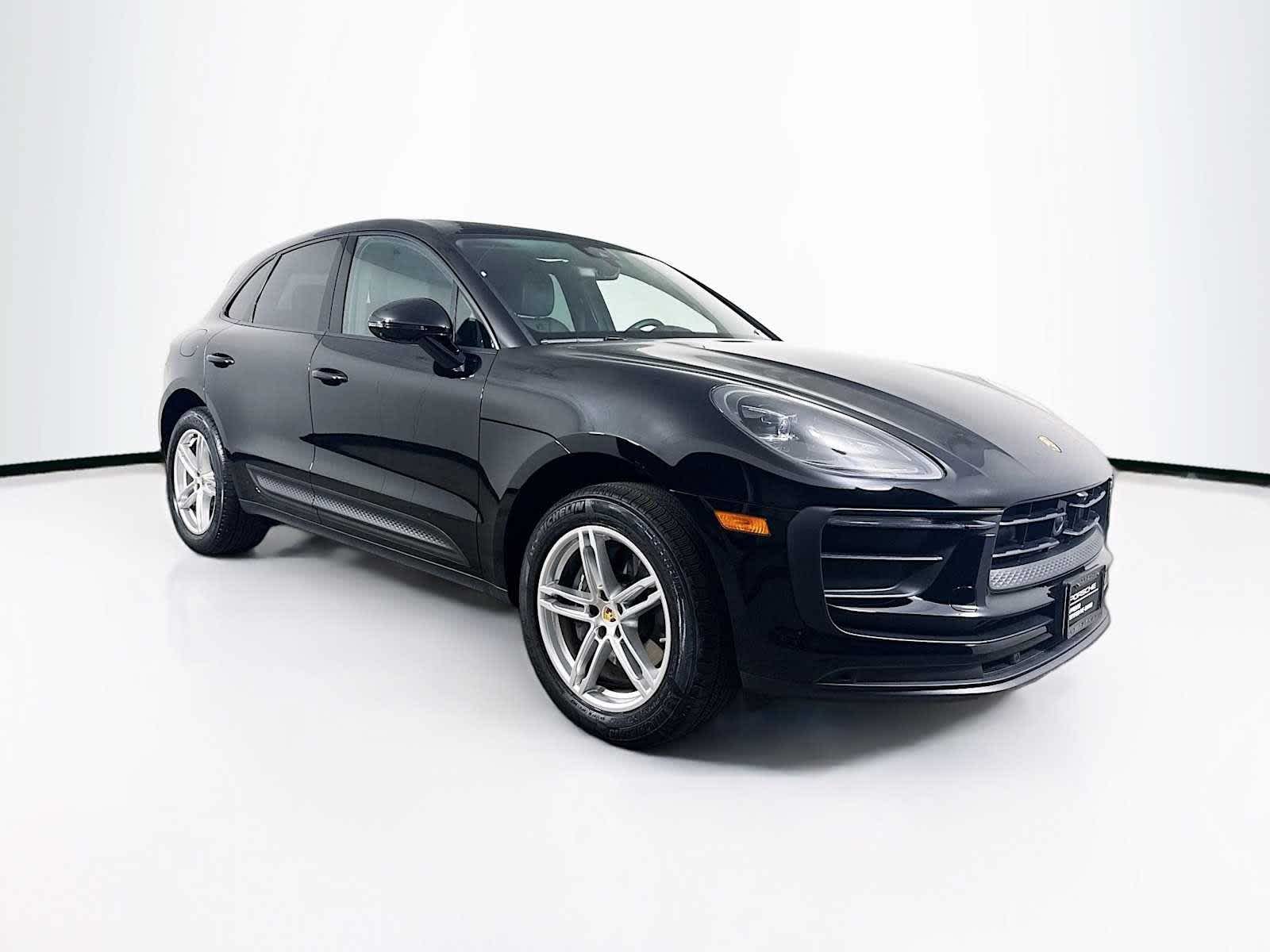 Thumbnail: 2025 Porsche Macan - 7