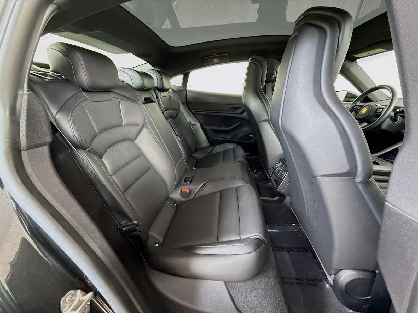 Thumbnail: 2020 Porsche Taycan - 20